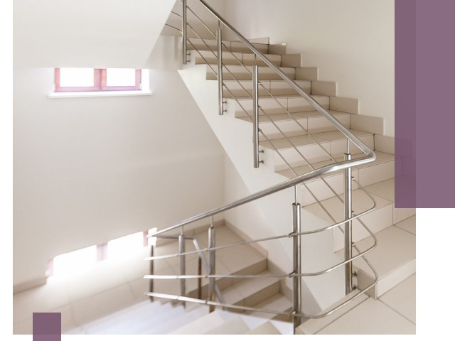 Установка и замена перил в подъезде в Пятигорске