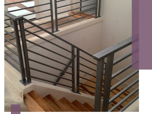 Изготовление поручней из металла и дерева в Пятигорске