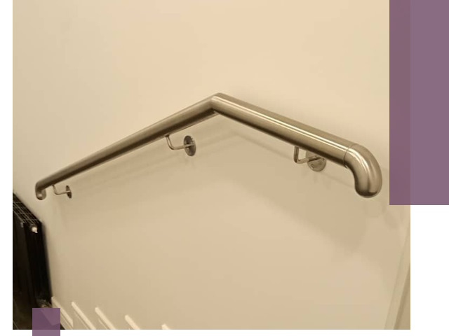 Изготовление пристенных поручней в Пятигорске под ключ за сроки